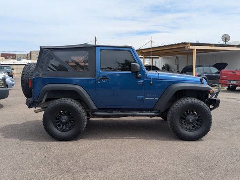 Used 2010 Jeep Wrangler Sport image 2