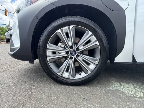 Used 2023 Subaru Solterra AWD image 27