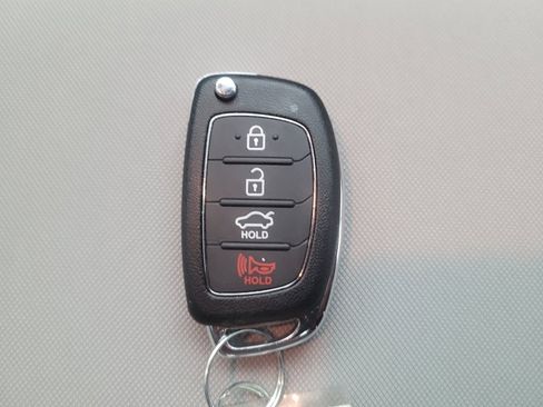 Used 2016 Hyundai Sonata SE image 32