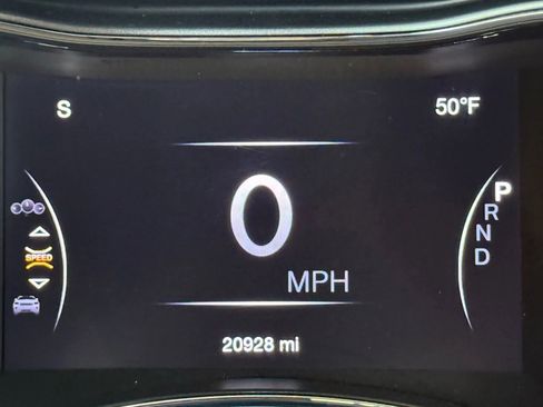 Used 2021 Jeep Grand Cherokee Altitude image 13