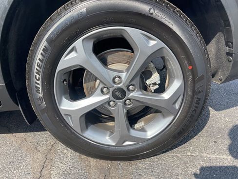 Used 2025 Ford Escape ST-Line image 27