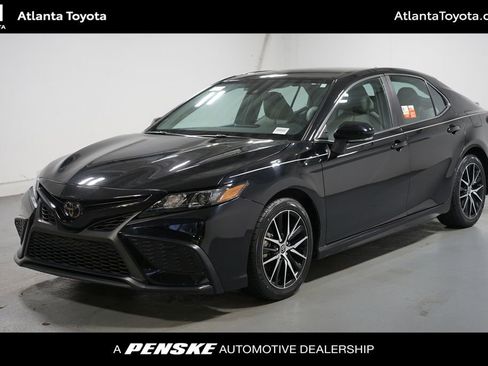 Certified 2023 Toyota Camry SE image 1