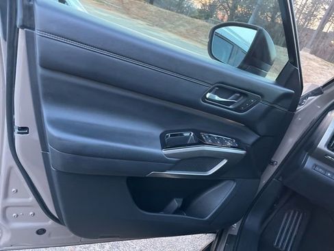 Used 2023 Nissan Pathfinder Platinum w/ Lighting Package (N93) image 42