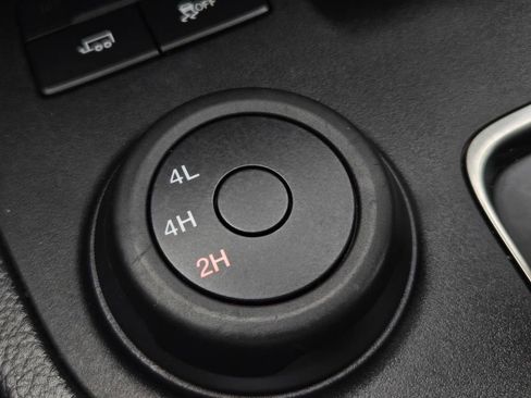 Used 2021 Ford Ranger Lariat w/ Bed Utility Package image 24