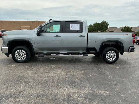 Used 2025 Chevrolet Silverado 2500 LT w/ Convenience Package AWD/4WD image 14