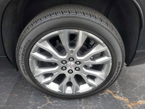 Used 2025 GMC Acadia Denali w/ Super Cruise Package image 7