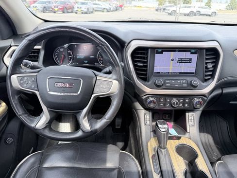 Used 2018 GMC Acadia Denali w/ Technology Package AWD/4WD image 15