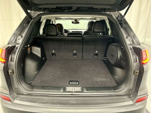 Certified 2022 Jeep Cherokee Limited image 22