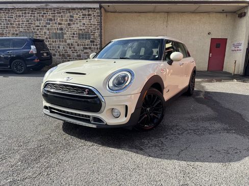 Used 2018 MINI Cooper Clubman S AWD/4WD image 1