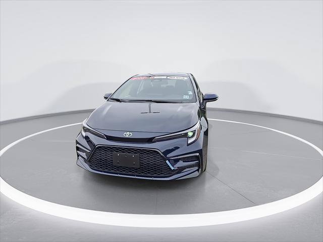 Certified 2026 Toyota Corolla SE AWD/4WD image 3