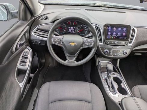 Used 2024 Chevrolet Malibu LT image 16