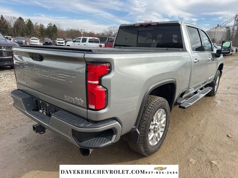 Used 2025 Chevrolet Silverado 2500 High Country w/ High Country Premium Package image 6