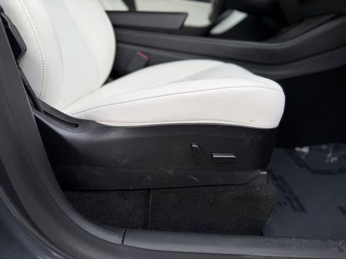 Used 2021 Tesla Model Y Performance image 35