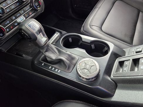 New 2025 Ford Bronco Outer Banks image 25