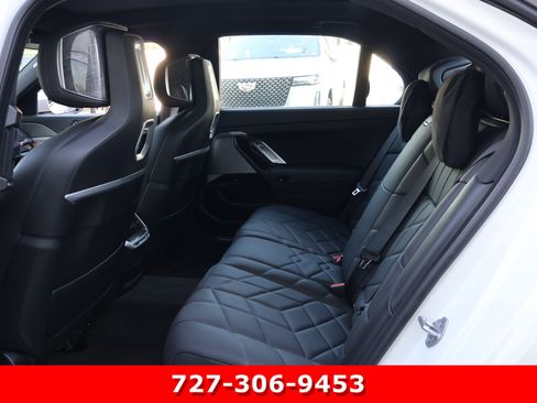 Used 2026 BMW 750e xDrive w/ Luxury Rear Seating Package AWD/4WD image 17