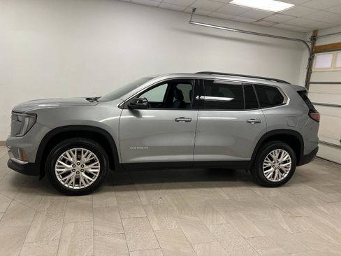 Used 2026 GMC Acadia Elevation w/ Elevation Premium Package AWD/4WD image 2