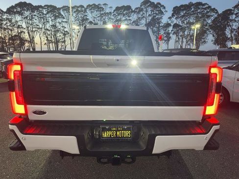 New 2026 Ford F250 Platinum w/ FX4 Off-Road Package image 4