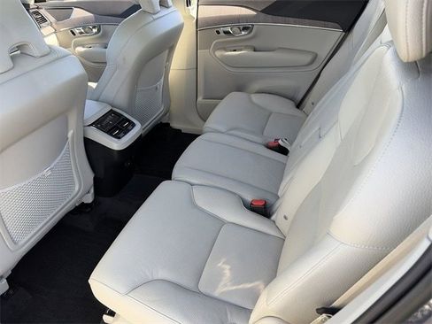 Certified 2023 Volvo XC90 B6 Core w/ Protection Package Premier image 18