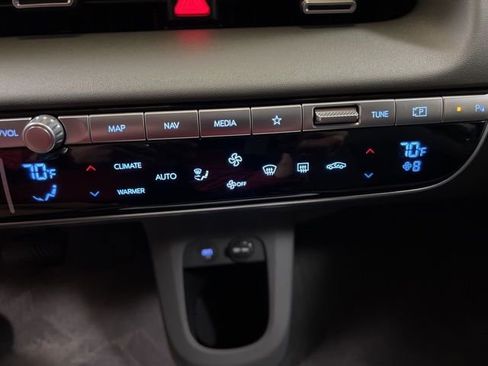 Used 2024 Hyundai Ioniq 5 SEL RWD image 30