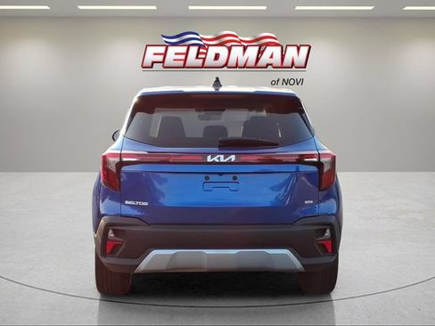 Used 2024 Kia Seltos LX AWD/4WD image 4
