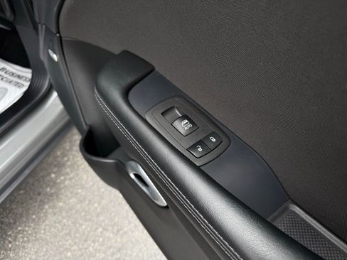 Used 2023 Dodge Challenger SXT image 18