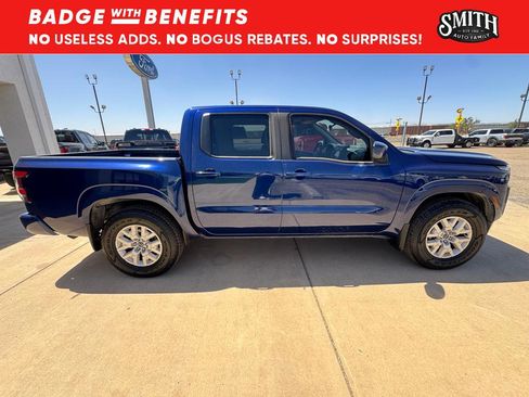 Used 2022 Nissan Frontier SV w/ Technology Package RWD image 18