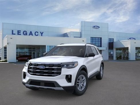 New 2026 Ford Explorer Active w/ Active Comfort Package RWD image 2