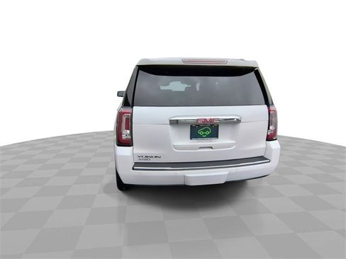 Used 2020 GMC Yukon Denali w/ Denali Premium Package image 7