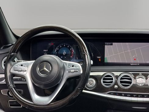 Used 2019 Mercedes-Benz S 560 Sedan image 18