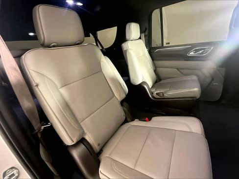 Used 2023 GMC Yukon XL SLT image 20