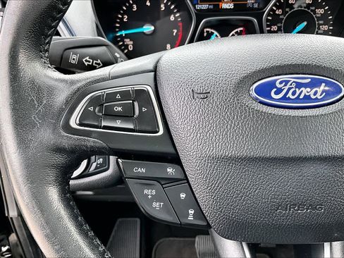 Used 2019 Ford Escape Titanium image 23