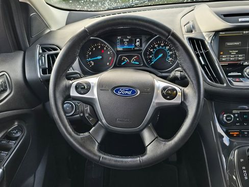 Used 2015 Ford Escape Titanium image 9