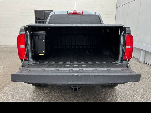 Used 2019 Chevrolet Colorado ZR2 w/ Colorado ZR2 Bison Edition AWD/4WD image 12