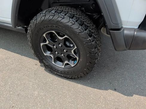 Used 2023 Jeep Wrangler Unlimited Rubicon 4xe w/ Cold Weather Group AWD/4WD image 29