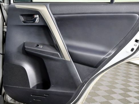 Used 2014 Toyota RAV4 Limited image 45