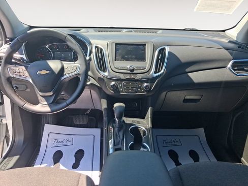 Used 2024 Chevrolet Equinox LT w/ Driver Convenience Package AWD/4WD image 10