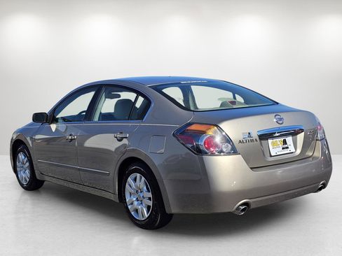 Used 2011 Nissan Altima 2.5 S image 7
