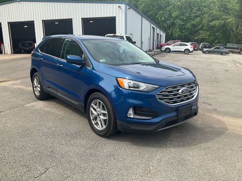 Certified 2021 Ford Edge SEL w/ Cargo Accessory Package AWD/4WD image 3