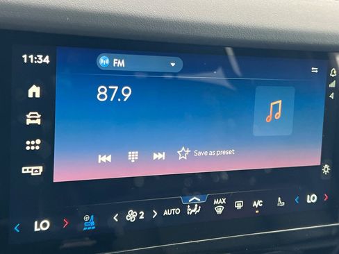 New 2025 Lincoln Navigator Reserve w/ Jet Appearance Package image 17