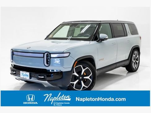 Used 2023 Rivian R1S Launch Edition AWD/4WD image 1