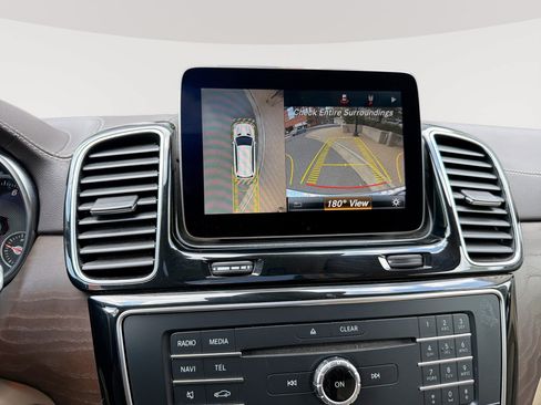 Used 2017 Mercedes-Benz GLS 550 4MATIC image 25