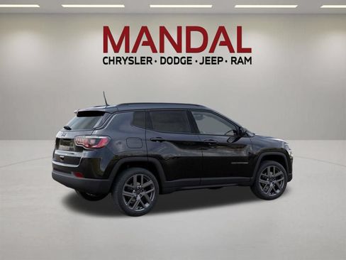 New 2026 Jeep Compass Latitude AWD/4WD image 4