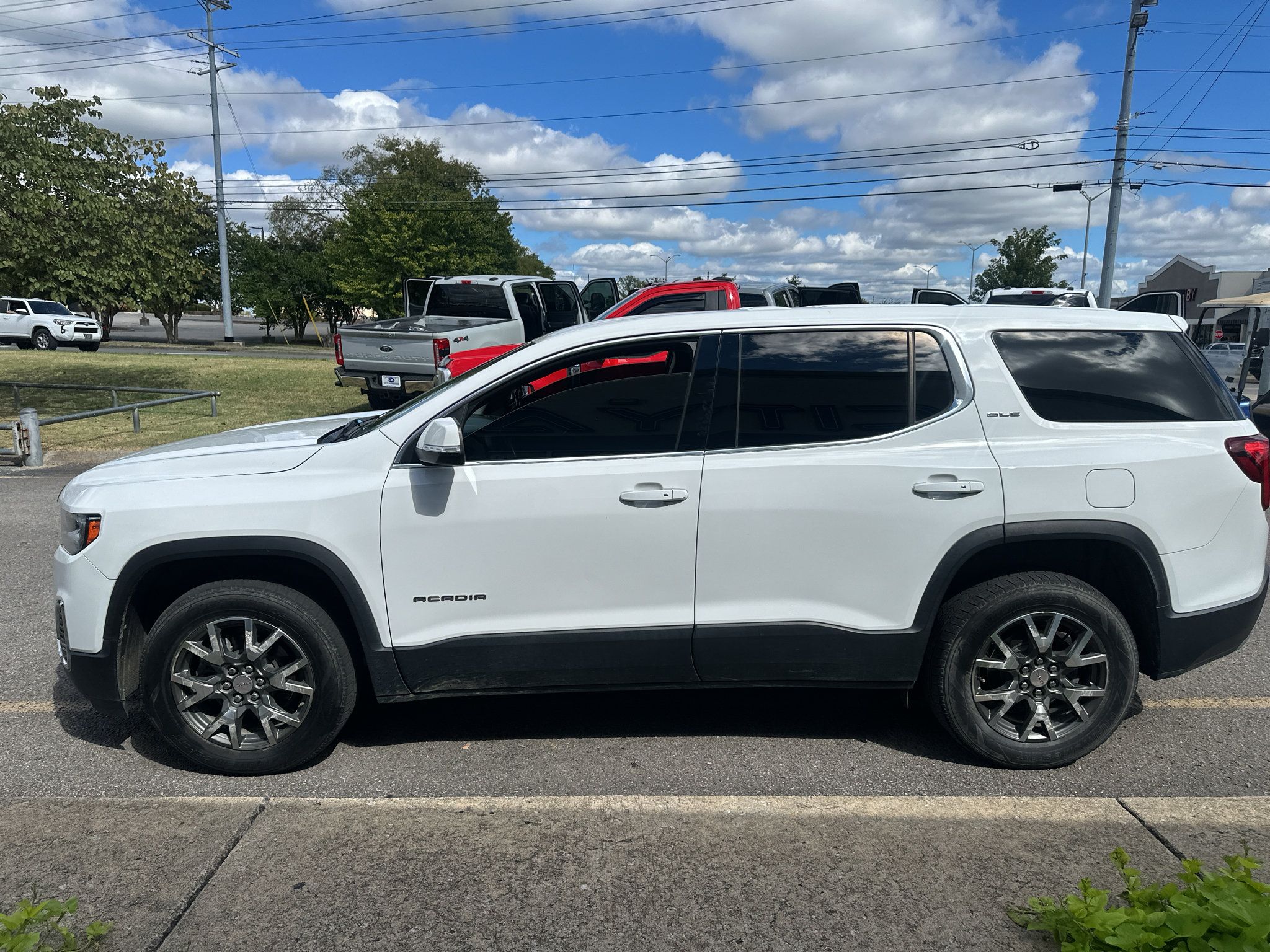 Used 2021 GMC Acadia SLE FWD image 7