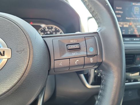 Used 2021 Nissan Rogue SV w/ Premium Package FWD image 23