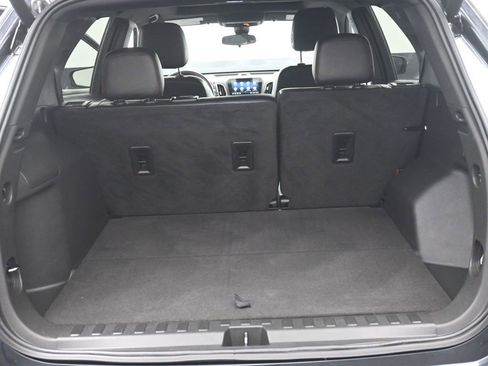 Used 2023 Chevrolet Equinox RS w/ RS Leather Package AWD/4WD image 15