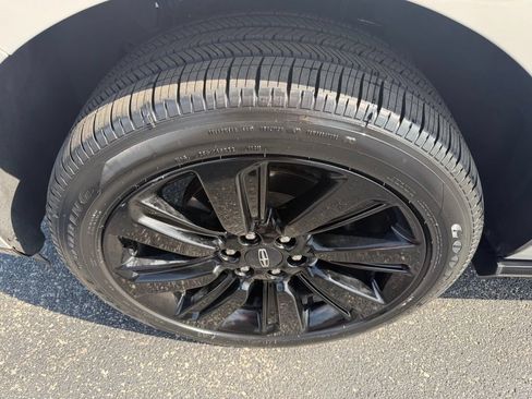 Used 2022 Lincoln Navigator L Reserve RWD image 12