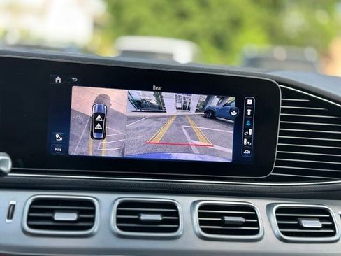 Used 2024 Mercedes-Benz GLE 450e 4MATIC image 16