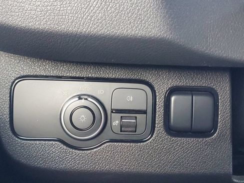 Used 2024 Mercedes-Benz Sprinter 2500 image 25