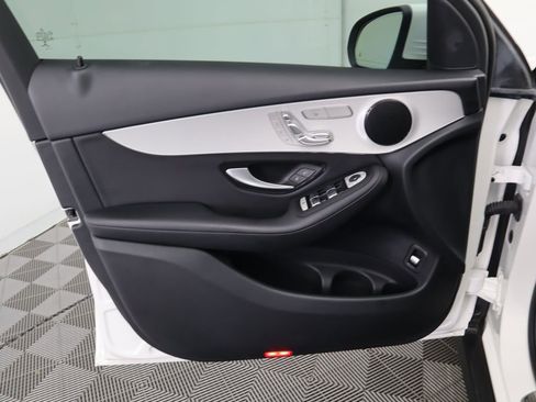 Certified 2022 Mercedes-Benz GLC 300 image 24