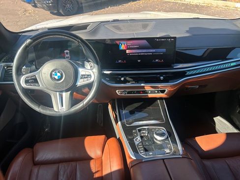 Used 2023 BMW X7 M60i w/ Executive Package image 17